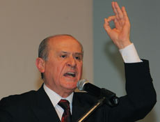 Bahçeli aşk deyip dalga geçti