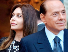 Berlusconiye teşhisi eşi koydu: Seks bağımlısı