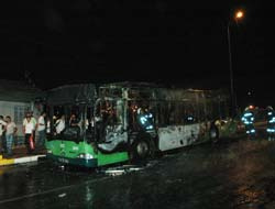 Maltepede İETT otobüsü yakıldı