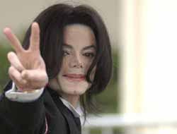 Michael Jackson beyaz perdede